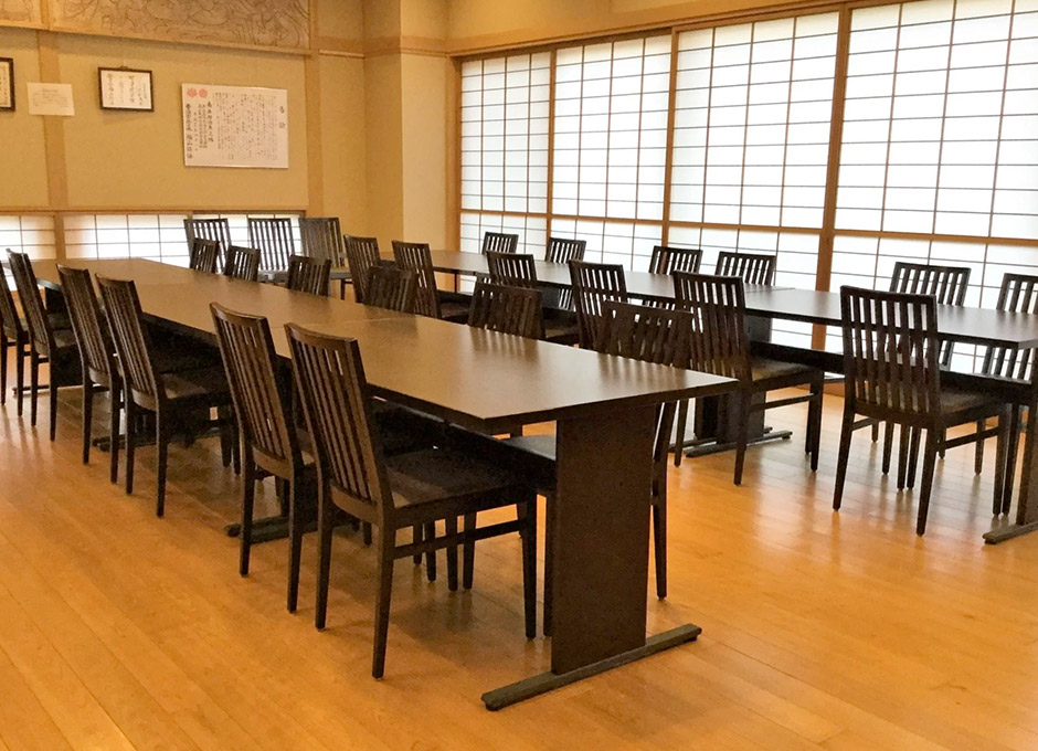 喫茶室（自販機完備